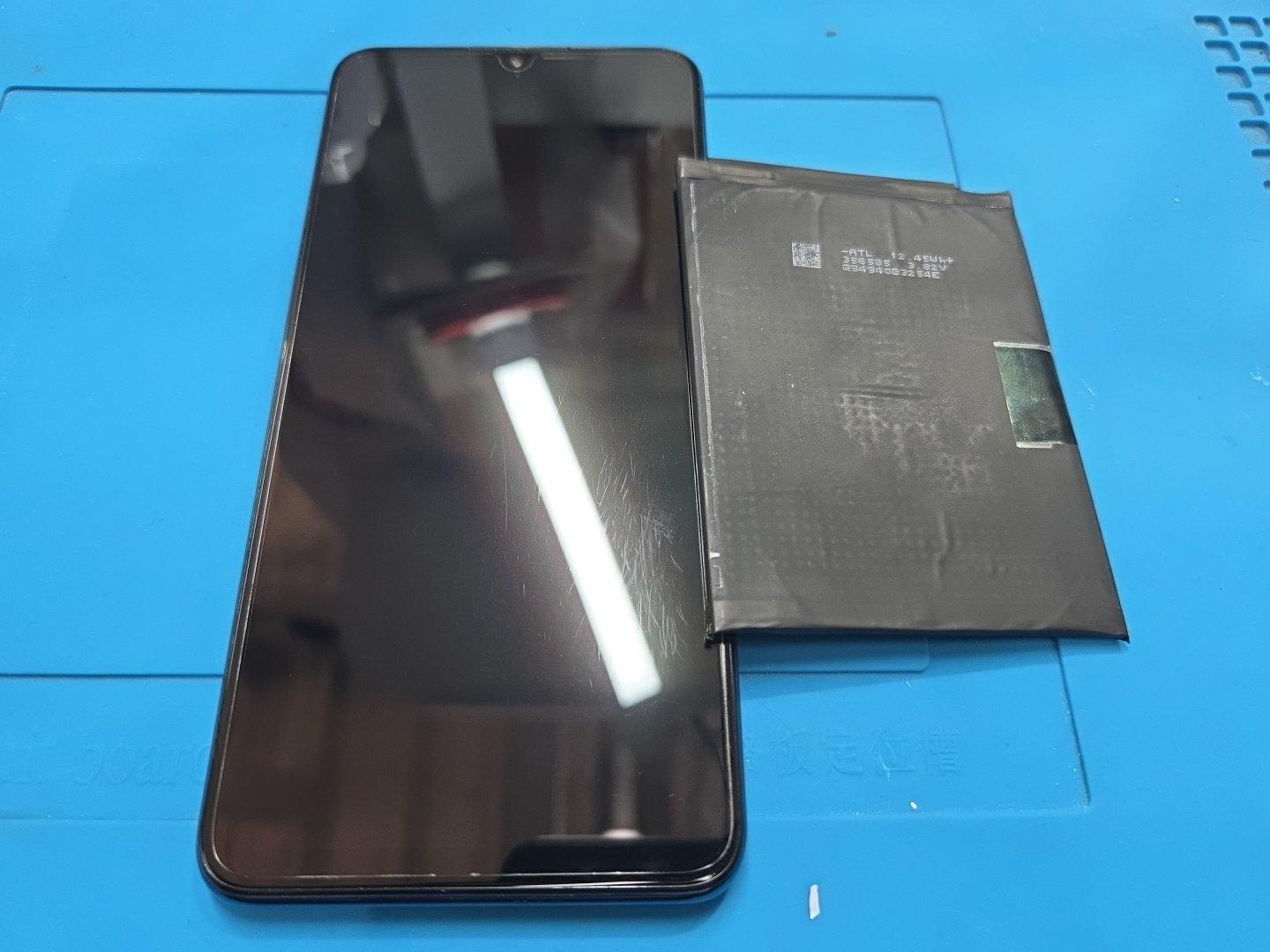 HUAWEI P30 liteのバッテリー交換最短即日で承ります！【スマホ修理工房 池袋P'パルコ店】